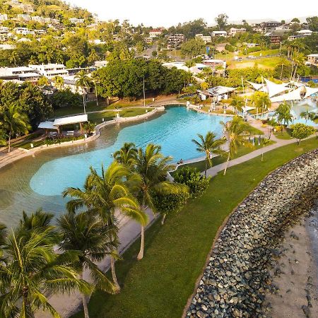 Nomads Airlie Beach (Adults Only) Екстер'єр фото