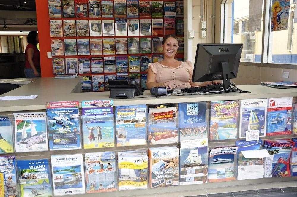 Nomads Airlie Beach (Adults Only) Екстер'єр фото