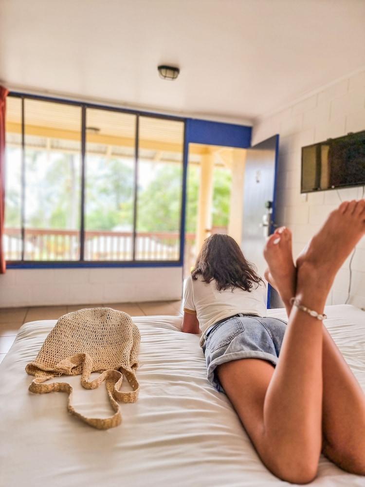 Nomads Airlie Beach (Adults Only) Екстер'єр фото