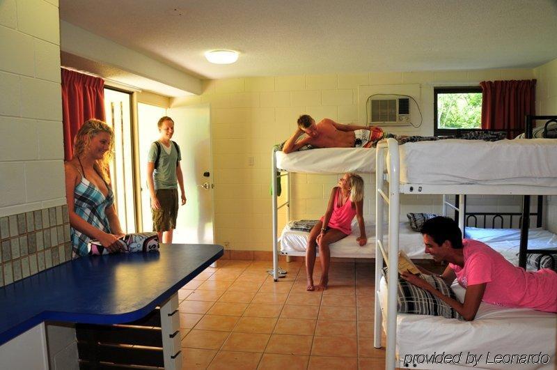 Nomads Airlie Beach (Adults Only) Екстер'єр фото